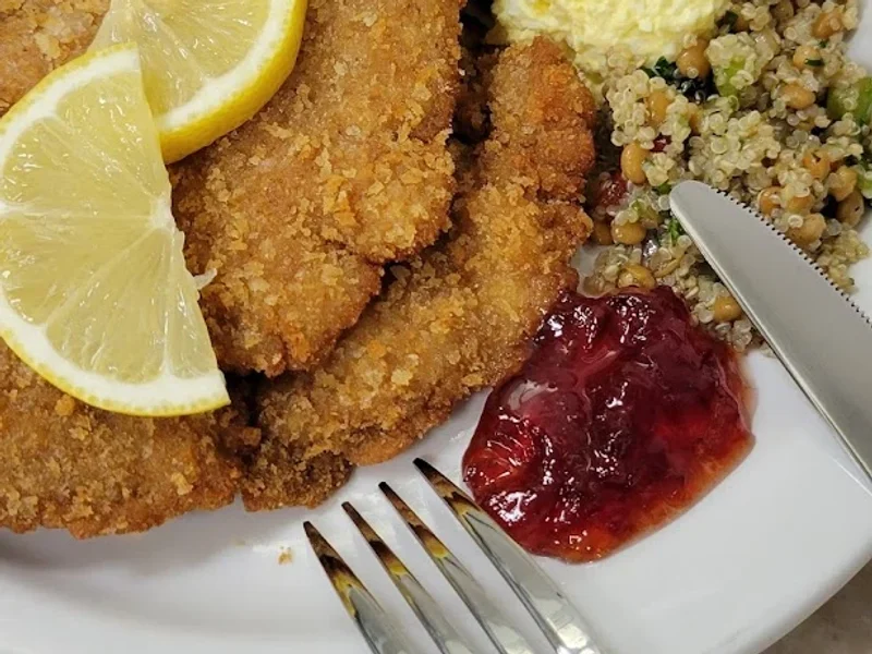 Uptown Cafe & Eatery