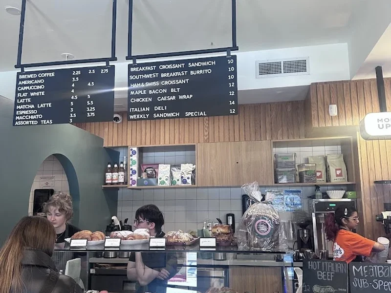 Circles & Squares Bakery Café