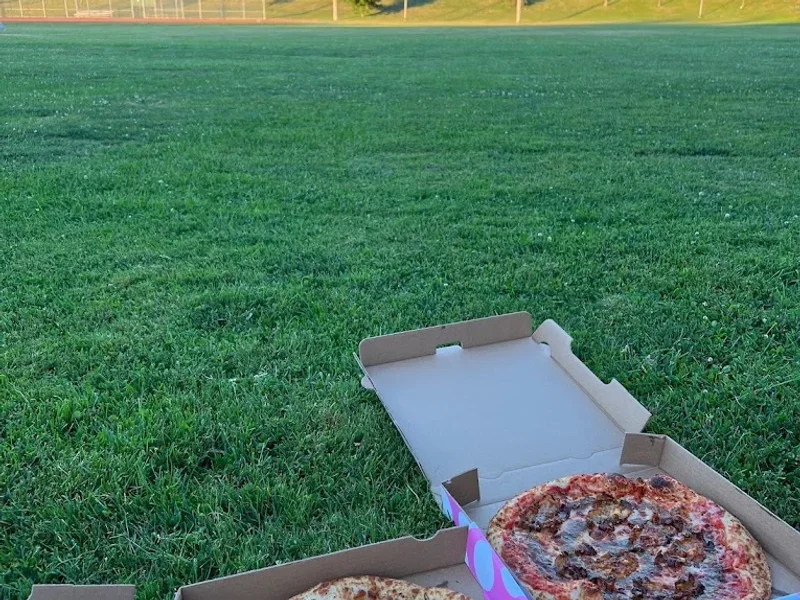Blondies Pizza - Leslieville