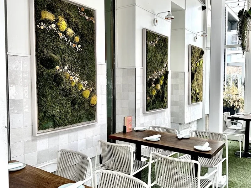 Fresh Kitchen + Juice Bar