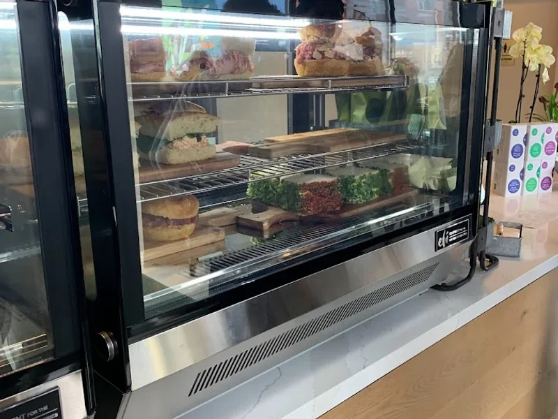 Leslie’s Sandwich Room