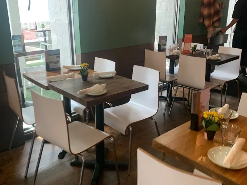 Fresh Kitchen + Juice Bar