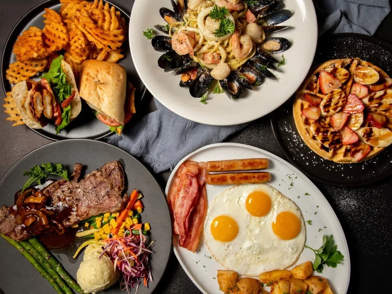 Royal Bistro