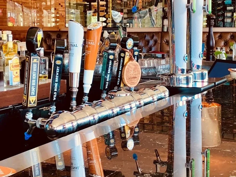 Avenue 16 Kitchen & Bar