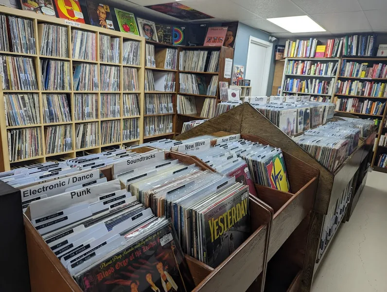 Bowness Arts - Board Game Cafe, Vinyl Records & Books