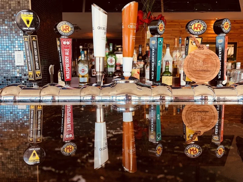 Avenue 16 Kitchen & Bar