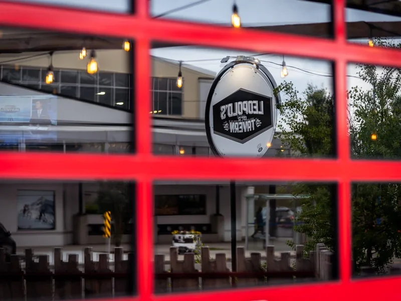 Leopold’s Tavern Calgary - Bowness