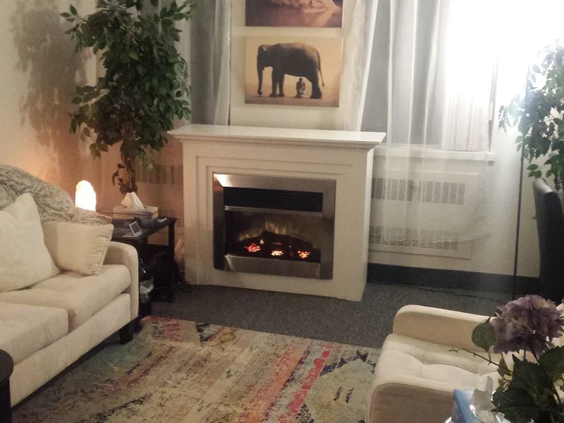 Elizabeth Beiderman, Registered Psychotherapist