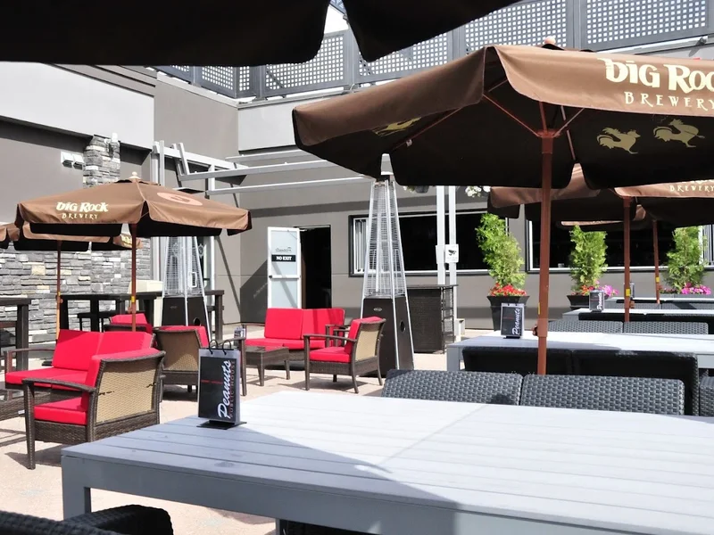 Peanuts Public House