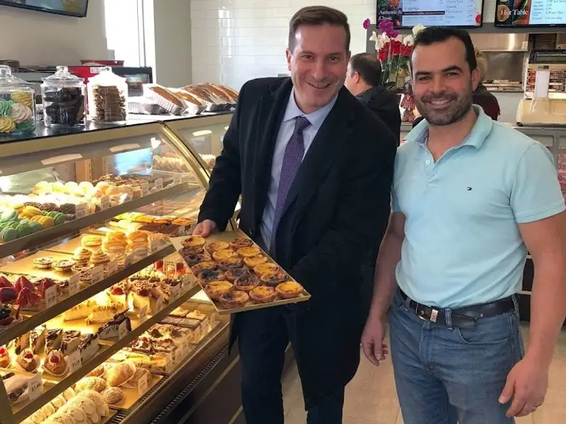 Moxies Dixon Road Restaurant