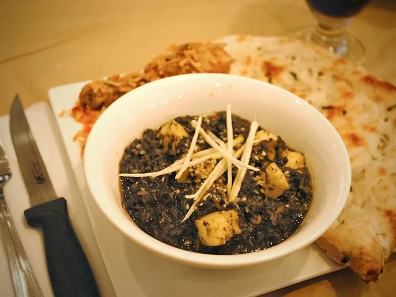 Zaiqa Restaurant & Sweets