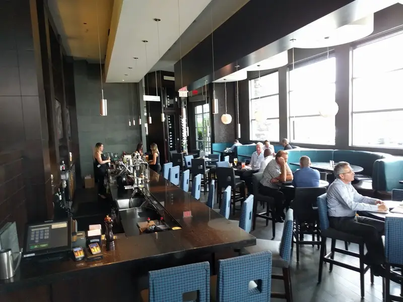 Moxies Dixon Road Restaurant