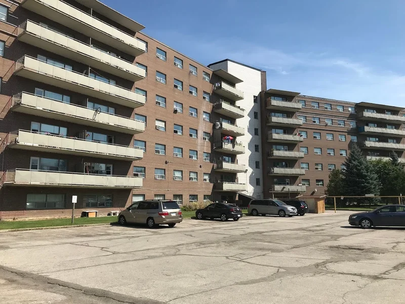 6 Auburndale Court Apartments - Sterling Karamar