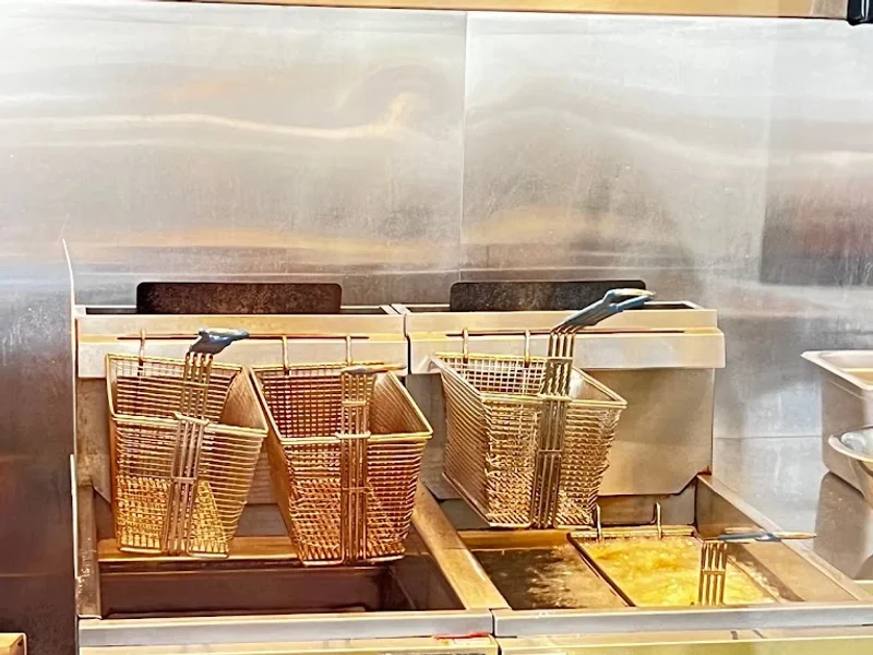 Lil' Empire Burger - Bridgeland