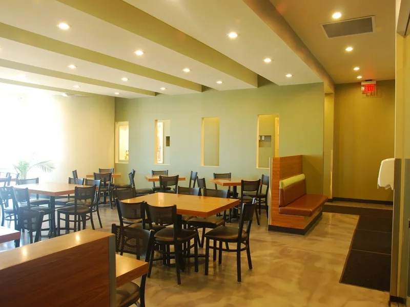 Phở Dù - Oriental Noodles Bistro