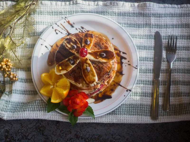 Friends & Neighbours Cafe