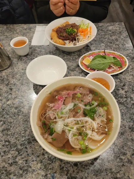 Pho Hoan Pasteur