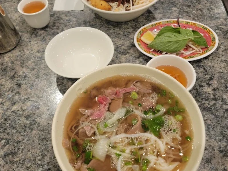 Pho Hoan Pasteur