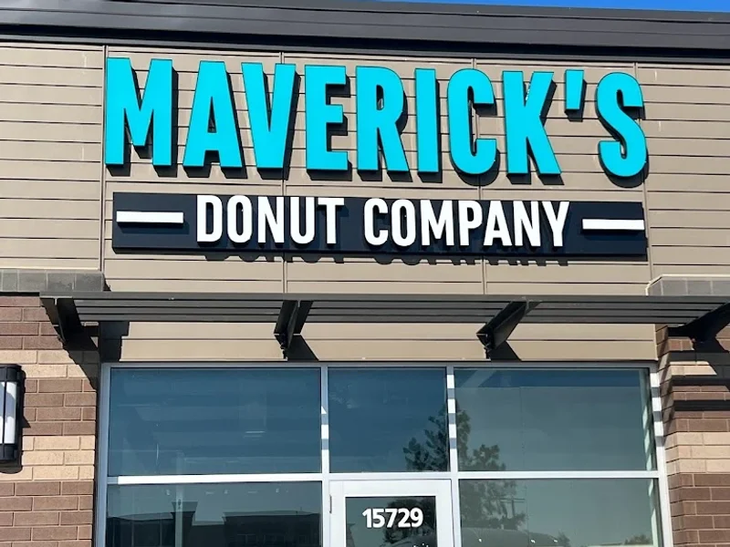Maverick's Donuts, Edmonton Manning