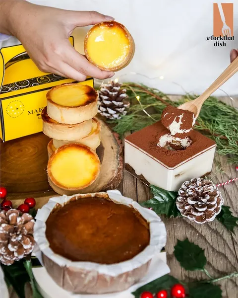 Castella Cheesecake Kiosk (West Edmonton Mall East Side)