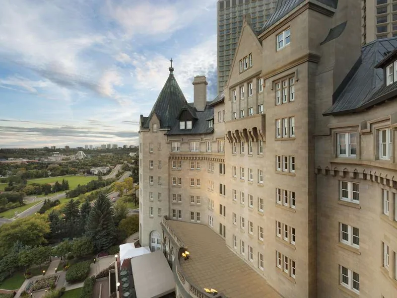 The Harvest Room & Terrace