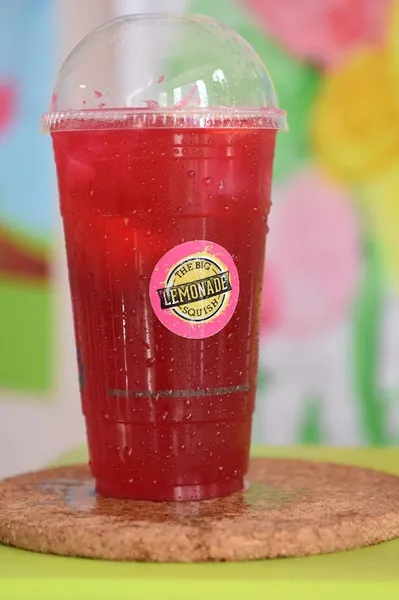 The Big Squish Lemonade and Bubble Tea Bonnie Doon Mall