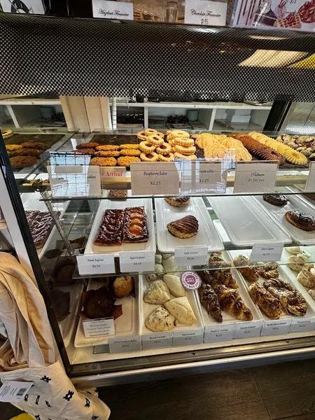 Macarons and Goodies French Bakery - Edmonton