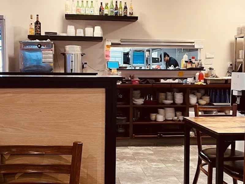 IL Poom Korean Restaurant (일품 한식당)