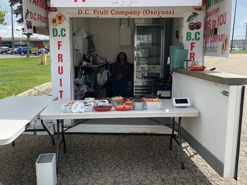 Okanagan Fruit Stand