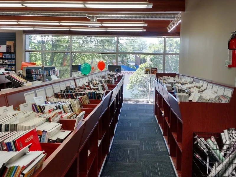 Long & McQuade Musical Instruments