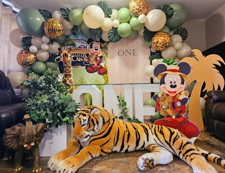Rosebud Decors
