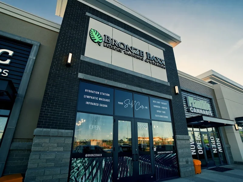 Bronze Baxx Luxury Tanning & Wellness - Windermere