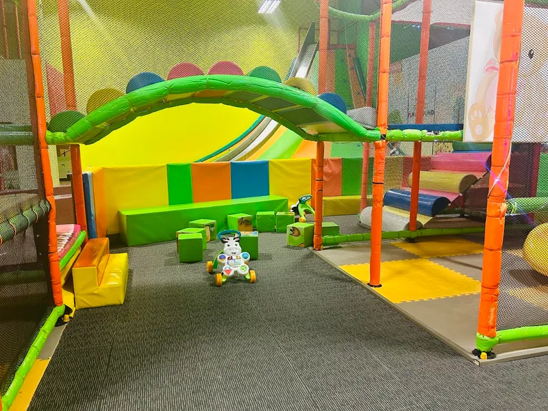 Hide N Seek Indoor Playground & Cafe