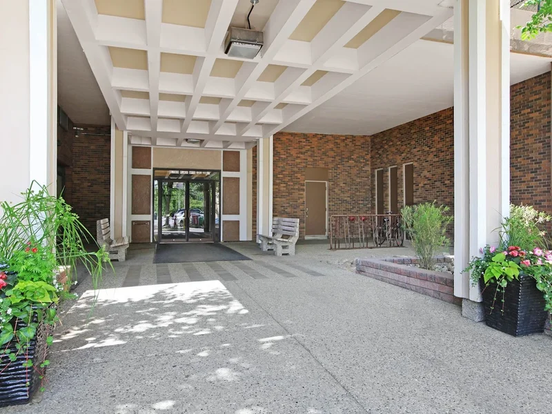 Oliver Place
