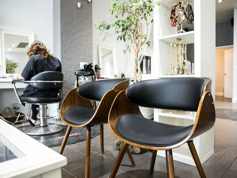 Ponytails + Horseshoes