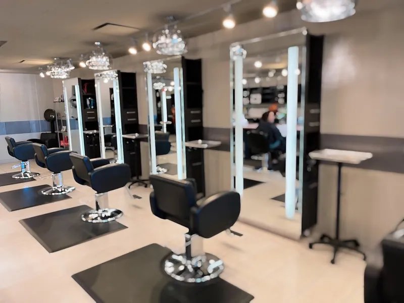 Tommie Salon