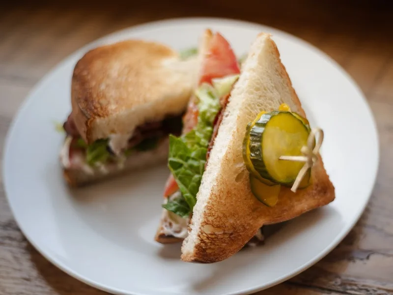 541 Eatery & Exchange