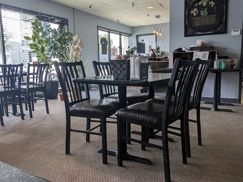 Pho Binh Minh Restaurant