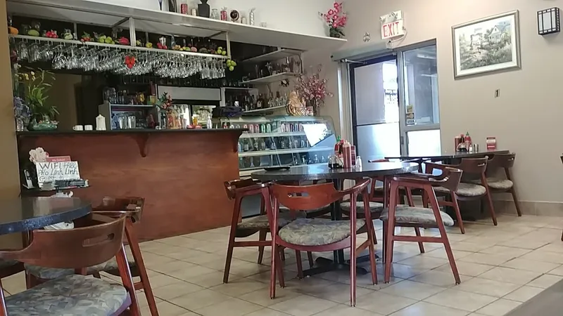 Pho Linh Linh Vietnamese Restaurant