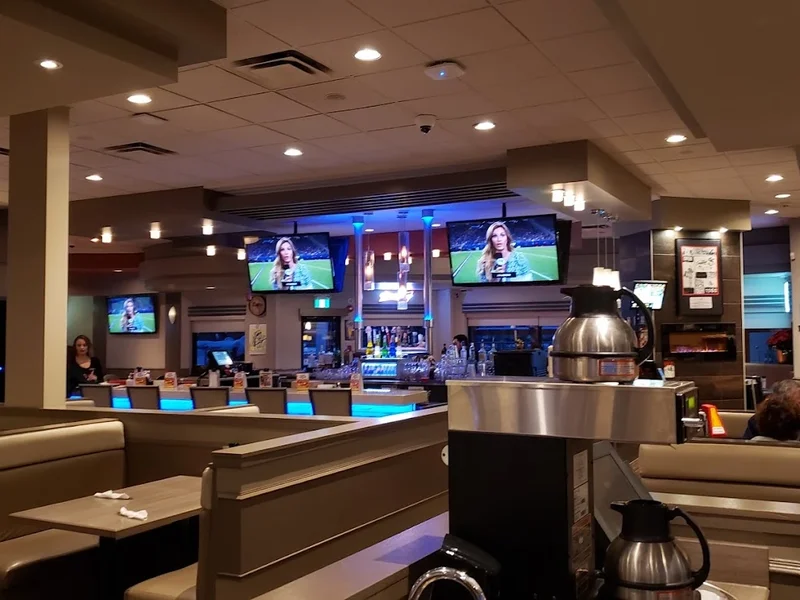 Smitty's Restaurant & Lounge - Winnipeg 580 Pembina