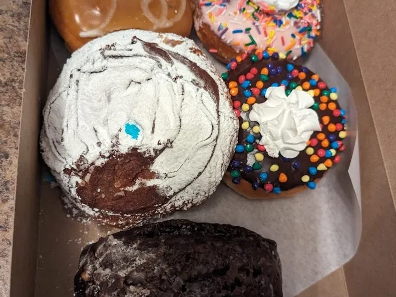 Debrodniks Donuts: Ancaster