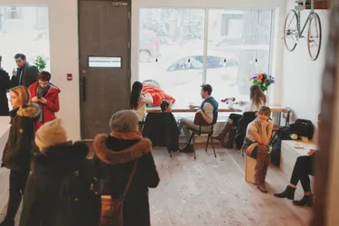 Best of 33 cafes for free WiFi in Winnipeg