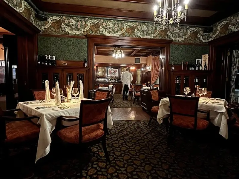 529 Wellington Steakhouse