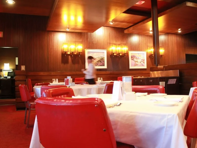 Rae & Jerry's Steak House