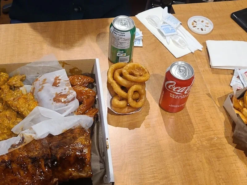 Red Rockets Wings and Ribs Wellington Location