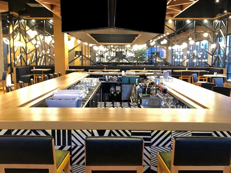 Moxies Hamilton Restaurant