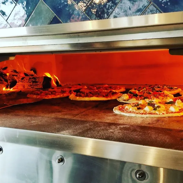 DoughBox Wood Fired Pizza & Pasta - Hamilton