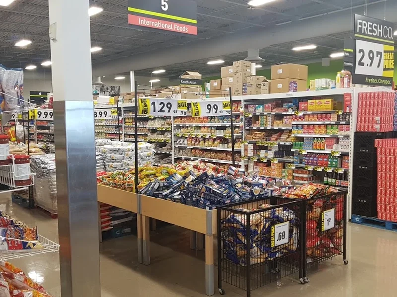 FreshCo Queenston & Nash