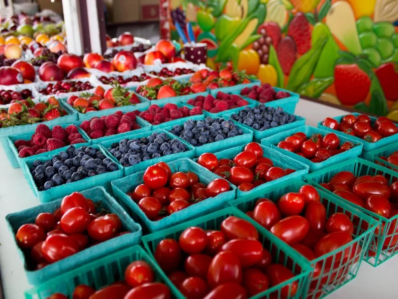 Paul's Fresh Fruit