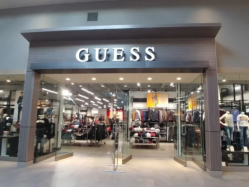GUESS Factory